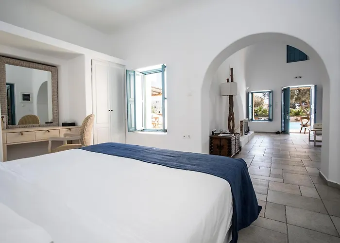 Black Rose Beach Suites