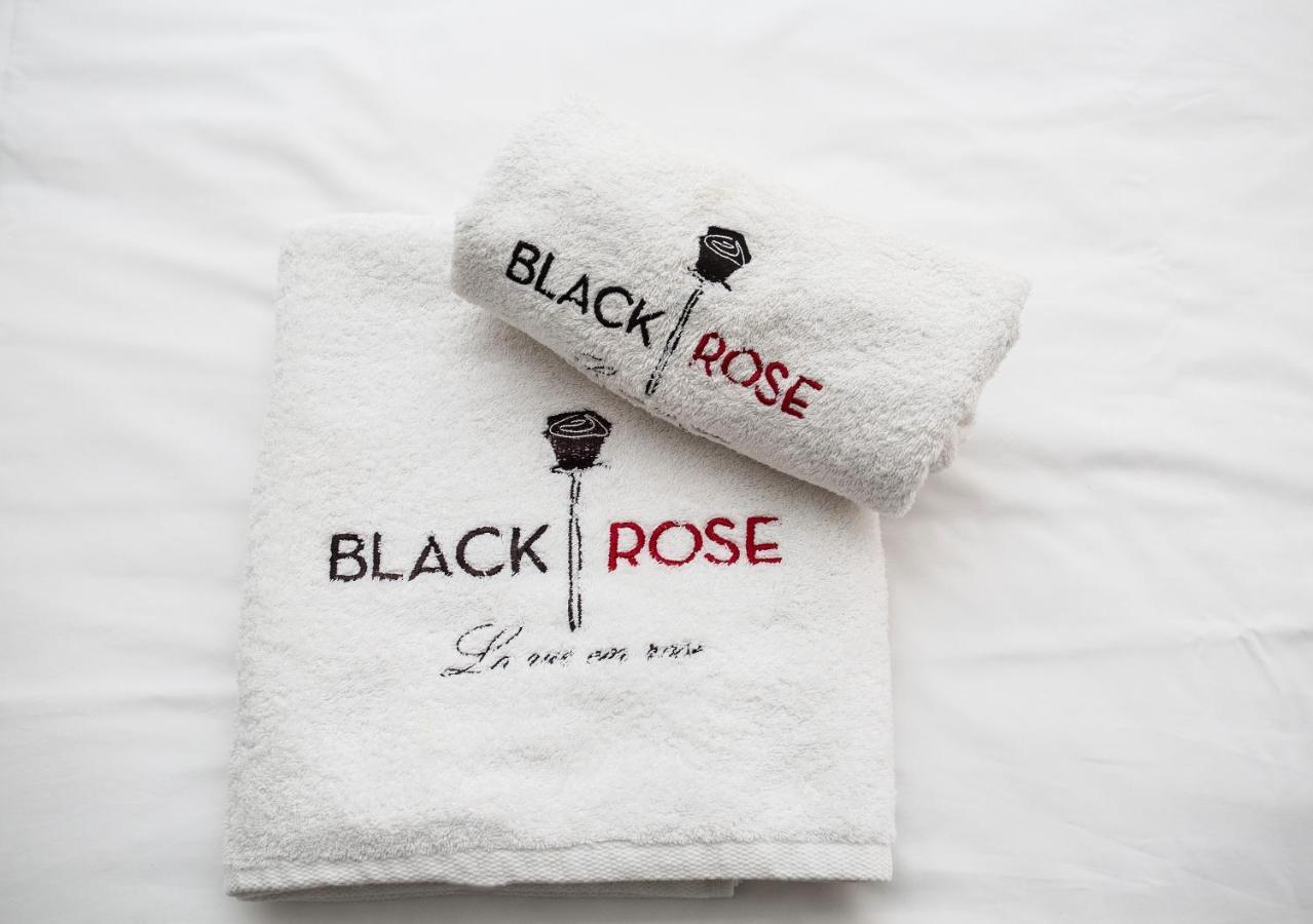 Black Rose Hotel 3*